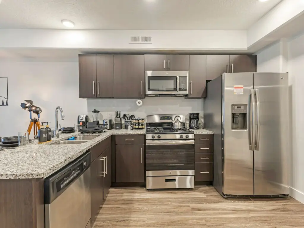 129773 376643 7Es5UzD2FBLIMtzuEqdkKq RXAHlft15gChEN Uca7I 67eac97fd98cb.jpg