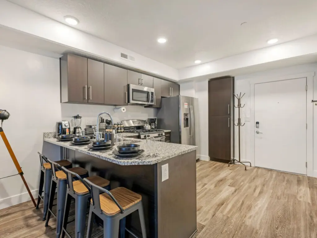 129773 376643 86wQ7IzXrmxfcNMbriDCgVFnr5 YX15eA0u768rEJWg 67eae08394db9.jpg