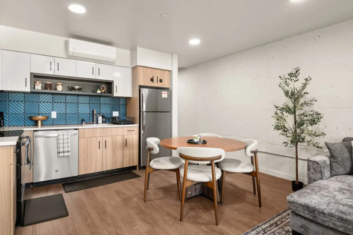 129773 441566 j4cwLP2yi4SPBcrob np53qjlRTezeAKH9O4eN2 krE 68eb3fa73455f.jpg